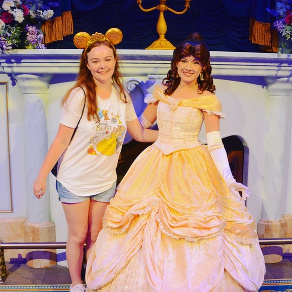 Meet your Posher, Kat - Picture 5 of 5